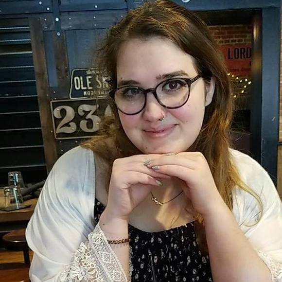 Meet your Posher, Isabelle - Picture 1 of 1